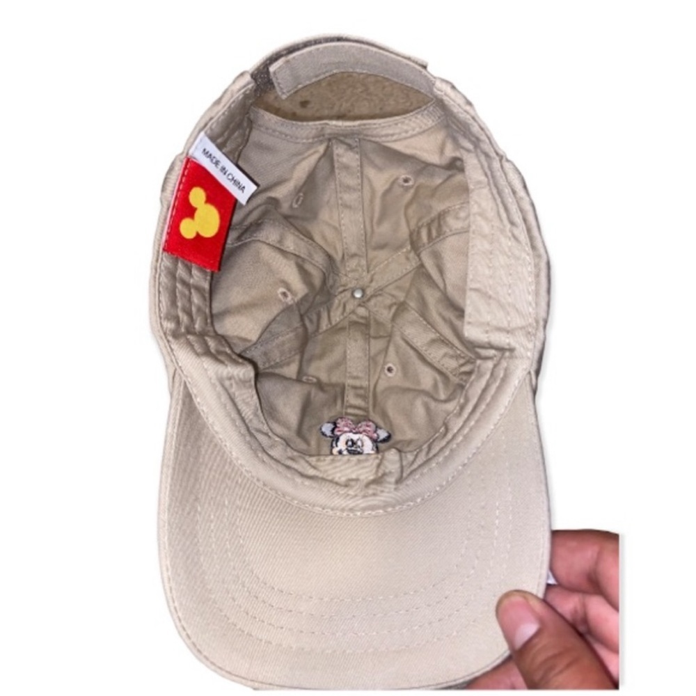 Disneys Minnie Mouse Hat - Picture 5 of 6